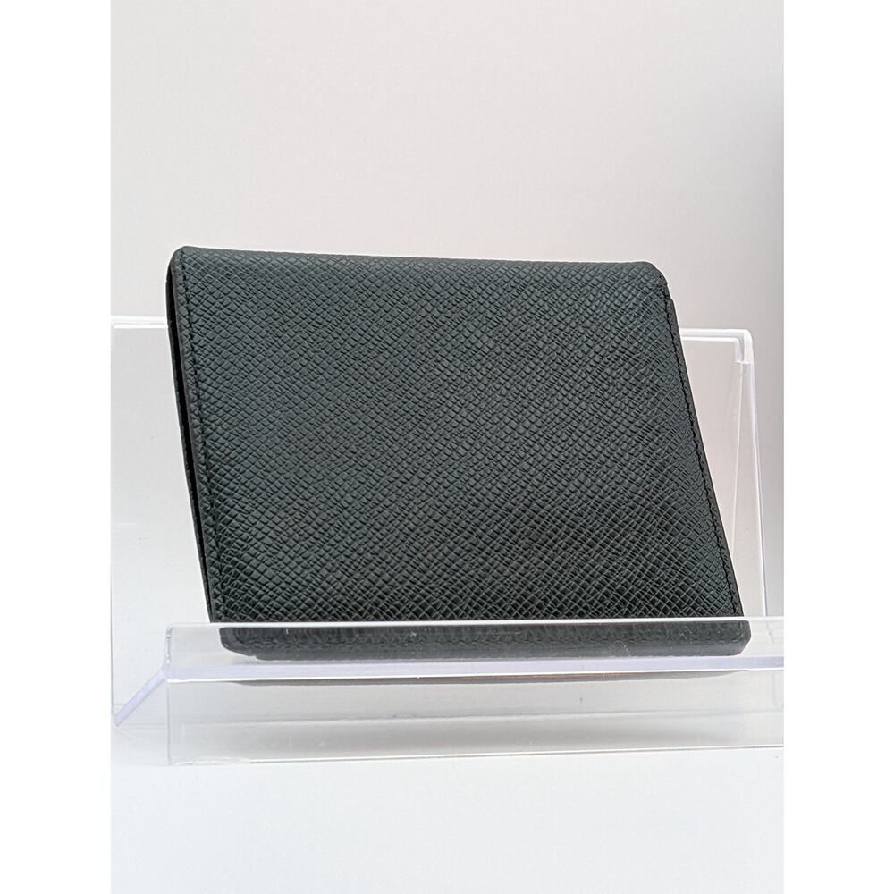 Auth Louis Vuitton with COA Taiga Bifold Wallet – Green